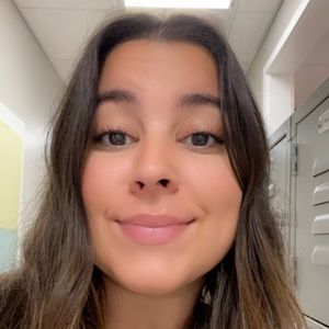 Meet your Posher, Daniela